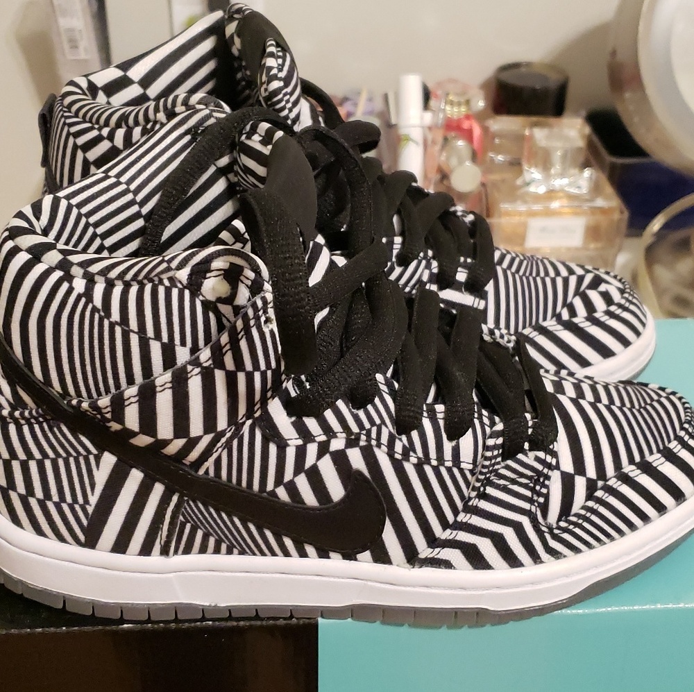 Nike SB Dunk High Size 5 Concept Car